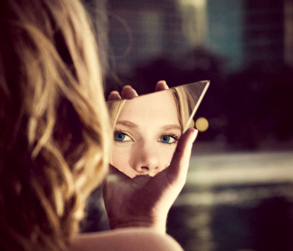 face-reflection-mirror